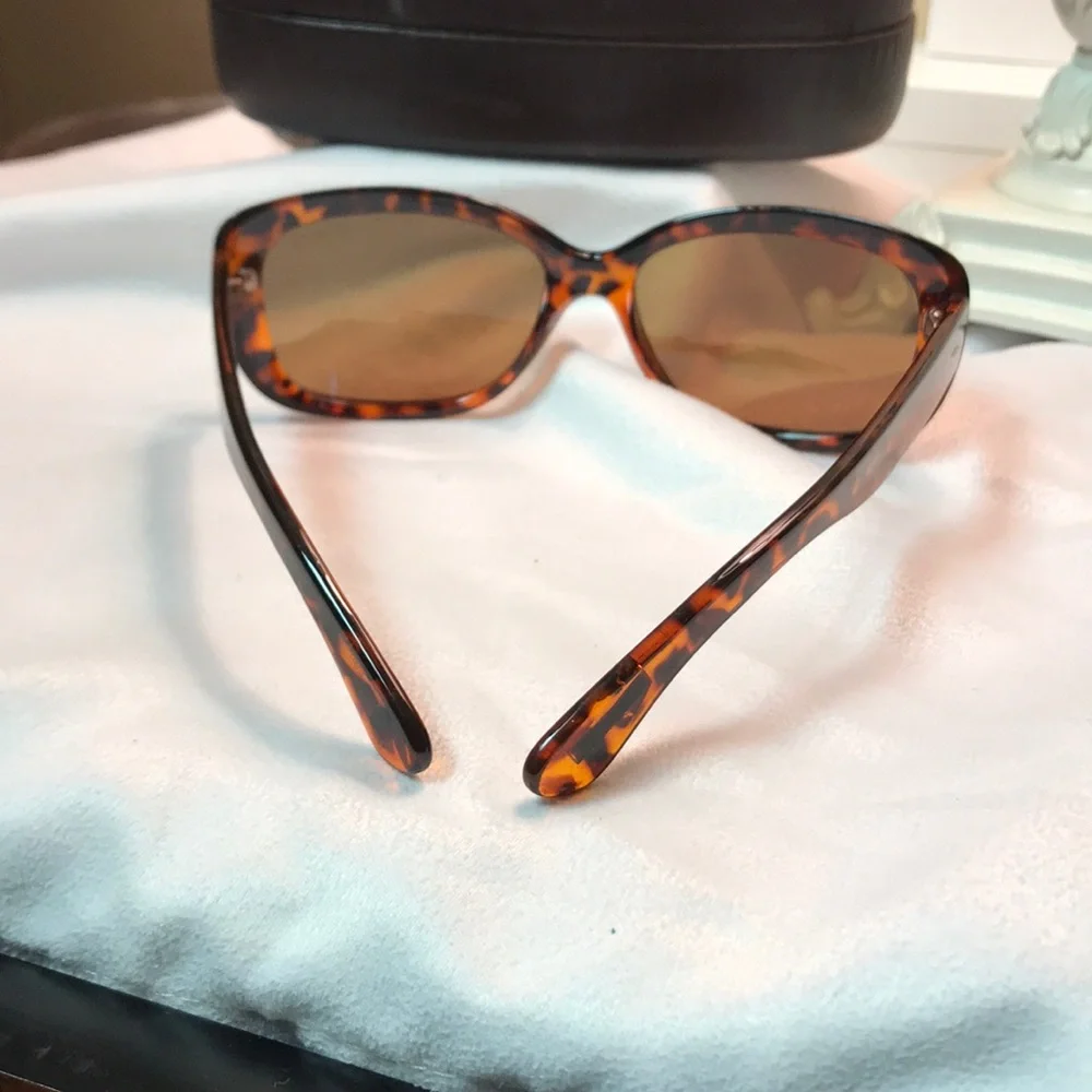 Coldwater creek‎ sunglasses and case